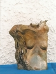 Titolo: Angelo senza memoria -Tecnica: Ceramica-Raku - 17x24 cm - 2002 - 0